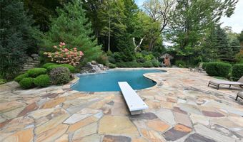 191 Cherry Ln, Airmont, NY 10952