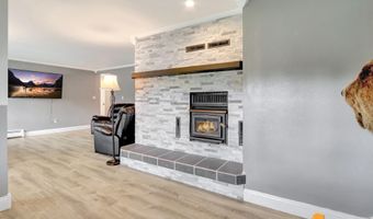 4212 Kingston Dr, Anchorage, AK 99504