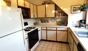 69 Montoya Dr 69, Branford, CT 06405