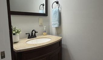 2 W Pearl St, Alamo, GA 30411