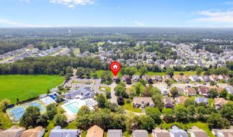 180 Sylvan Lake Blvd, Bayville, NJ 08721