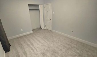 30 CLARK Dr, Barrington, NJ 08007