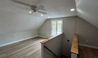 106 Stearns St 3rd floor, Bristol, CT 06010