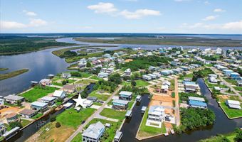 4031 Bank St, Bay St. Louis, MS 39520