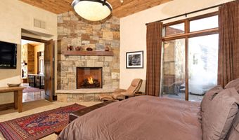 96 Mountain Laurel Ct B, Aspen, CO 81611