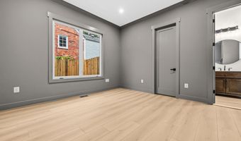 1905 N TAYLOR St, Arlington, VA 22207