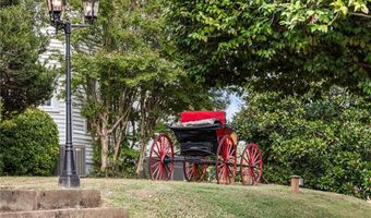 115 S Main St, Adairsville, GA 30103