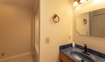 133 Lake Lure Cir, Alma, GA 31510
