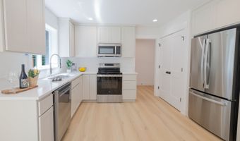 4675 Cedar St, Astoria, OR 97103