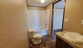 9990 Crow Ln 3, Adkins, TX 78101