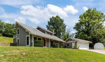 404 Applestone Dr, Ballwin, MO 63021
