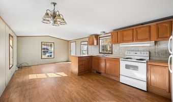 751 Washington St 32, Auburn, MA 01501