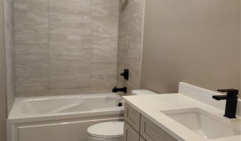 2912 NW Fairfield Ct, Ankeny, IA 50023