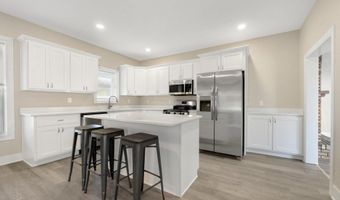 329 W 19th St, Auburn, IN 46706