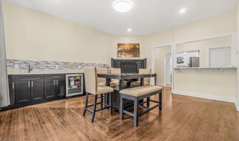 19 Lester St, Ansonia, CT 06401