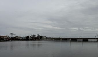 500 Deal Lake Dr 4F, Asbury Park, NJ 07712