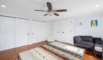 121 Spofford Ave, Warwick, RI 02888
