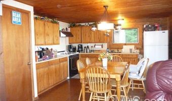 190 Cable Lk, Amasa, MI 49903