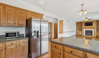 2917 Bayberry Rd, Ames, IA 50014