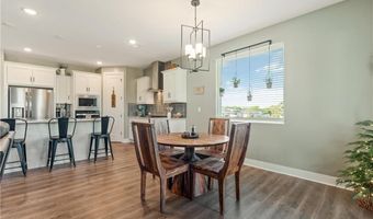 1592 Grayhawk Dr, Basehor, KS 66007