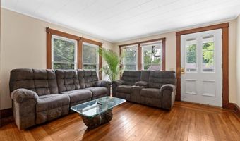 215 Dewey St, Bennington, VT 05201