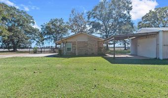 236 Beacon Ln, Atmore, AL 36502