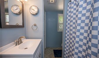 9658 Oakland St, Angola, NY 14006