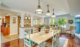 46 Channing Rd, Narragansett, RI 02882