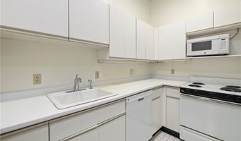 66 Webster St 9, Newport, RI 02840