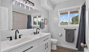 559 Rich Ln, Blackfoot, ID 83221
