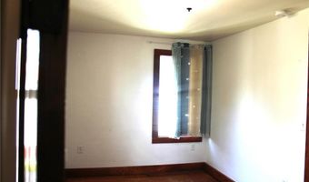 104 S Main St, Altura, MN 55910