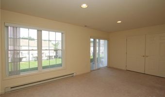 107 Sienna Dr 107, Danbury, CT 06810