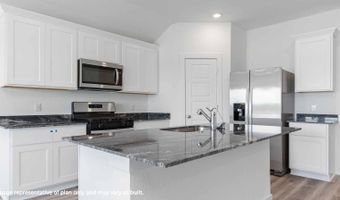 303 Emma St, Angleton, TX 77515