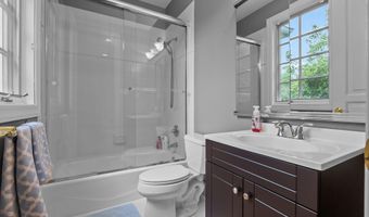 1049 MCKEAN Rd, Ambler, PA 19002