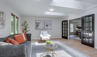 8702 PAPPAS Way, Annandale, VA 22003