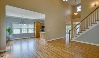 200 AVALON Ln, Anniston, AL 36207