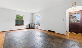 1109 S 2nd St, Alma, WI 54610