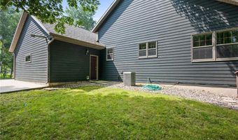 615 Woodsmen Dr NE, Alexandria, MN 56308