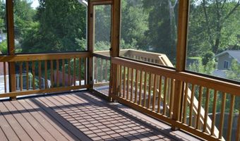 5008 REGINA Dr, Annandale, VA 22003