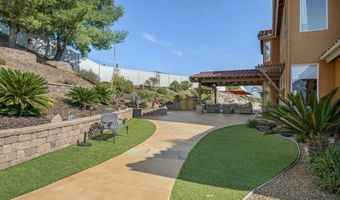 15718 Creek Hills Rd, El Cajon, CA 92021