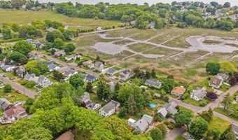 40 Uncas Rd, Clinton, CT 06413