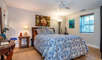 15 Castle St 9, East Greenwich, RI 02818