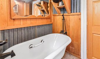 160 N State Road 35, Alma, WI 54610