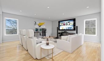 154- B Long Meadow Hill Rd, Brookfield, CT 06804