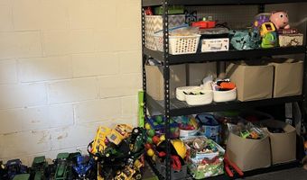 107 E 13 St, Atlantic, IA 50022