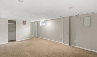 7616 Cheshire Ln, Affton, MO 63123