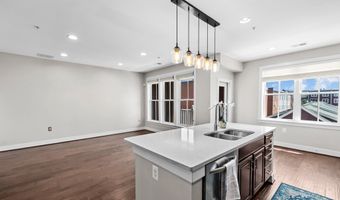 2109 MAIN LINE 102, Alexandria, VA 22301
