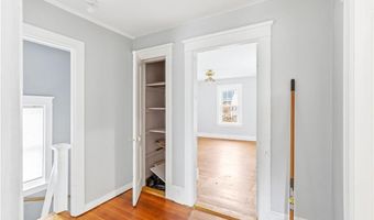 303 Narragansett St, Cranston, RI 02905