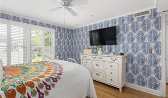 20 Narragansett Ave 602, Narragansett, RI 02882