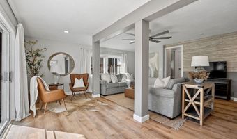 3313 S WEBSTER Ave, Allouez, WI 54301